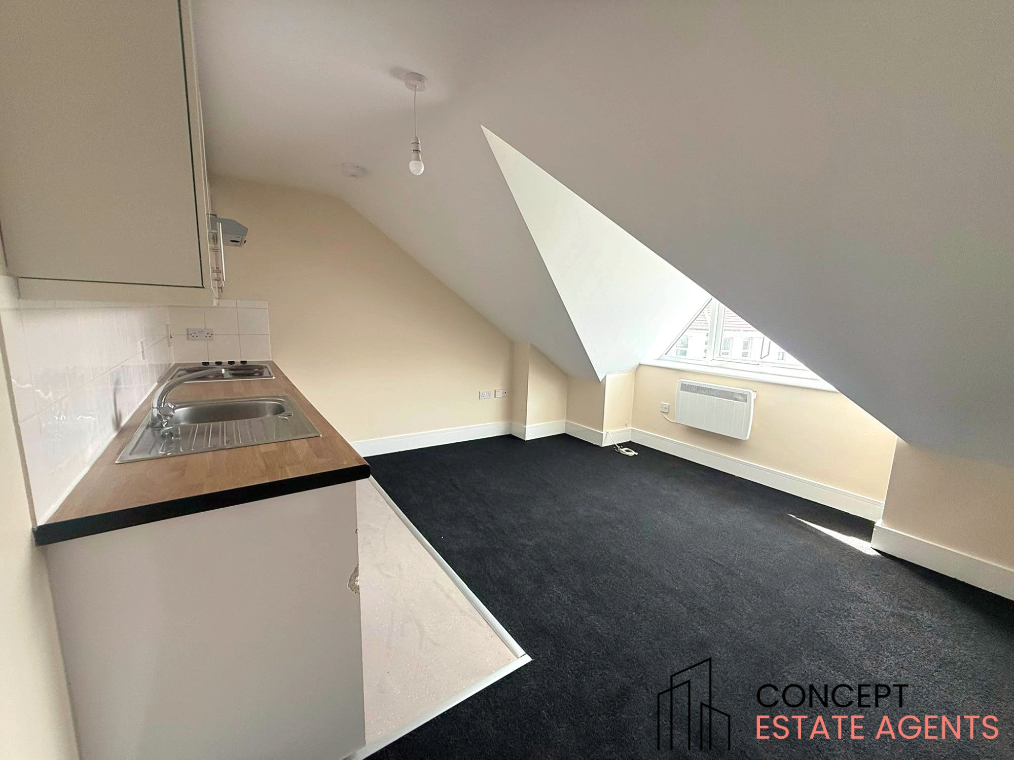 Flat Blackshaw Road in Greater London