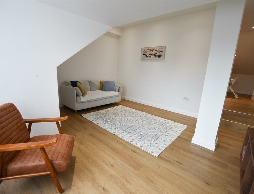 Flat Albert Road in Greater London