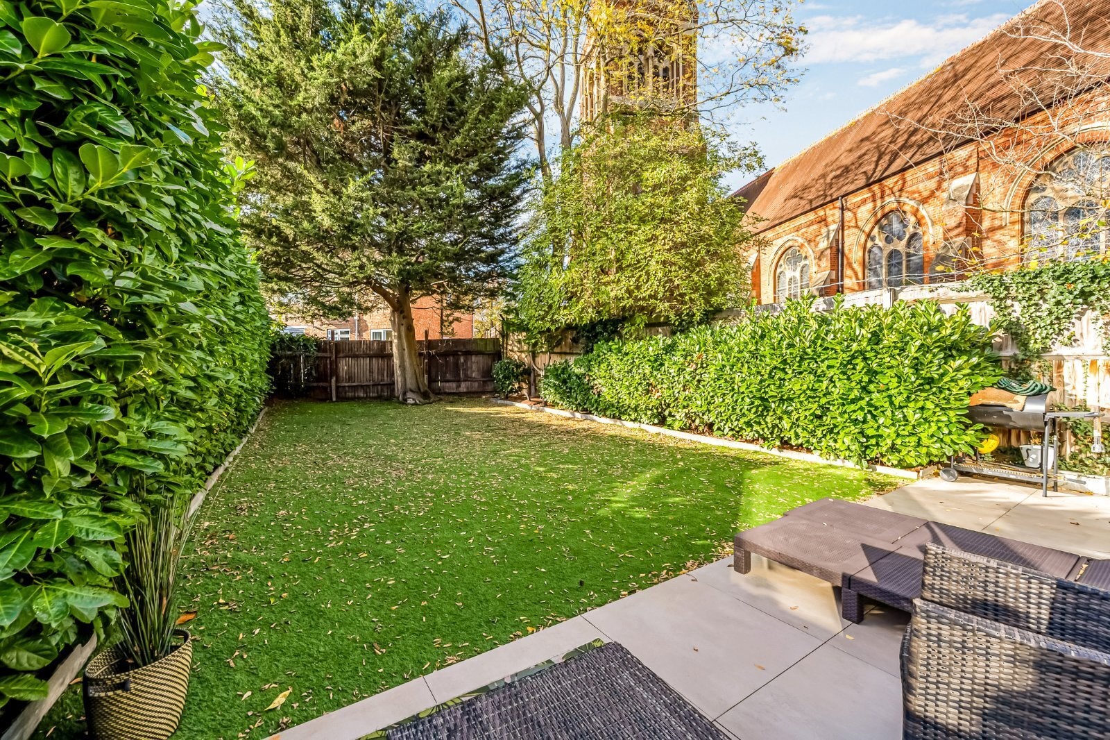 House Friars Place Lane in Greater London