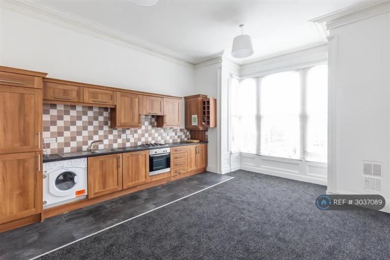Flat Mowbray Road in Sunderland