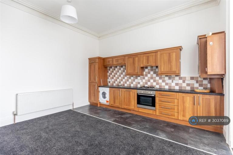 Flat Mowbray Road in Sunderland
