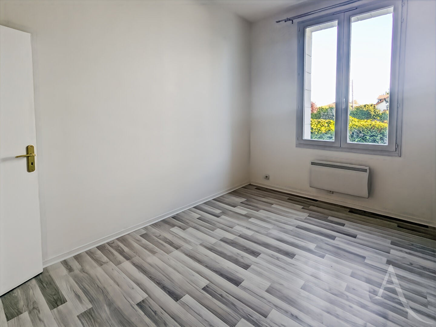 Appartement Rue Louis Tostain à Sainte-Geneviève-des-Bois