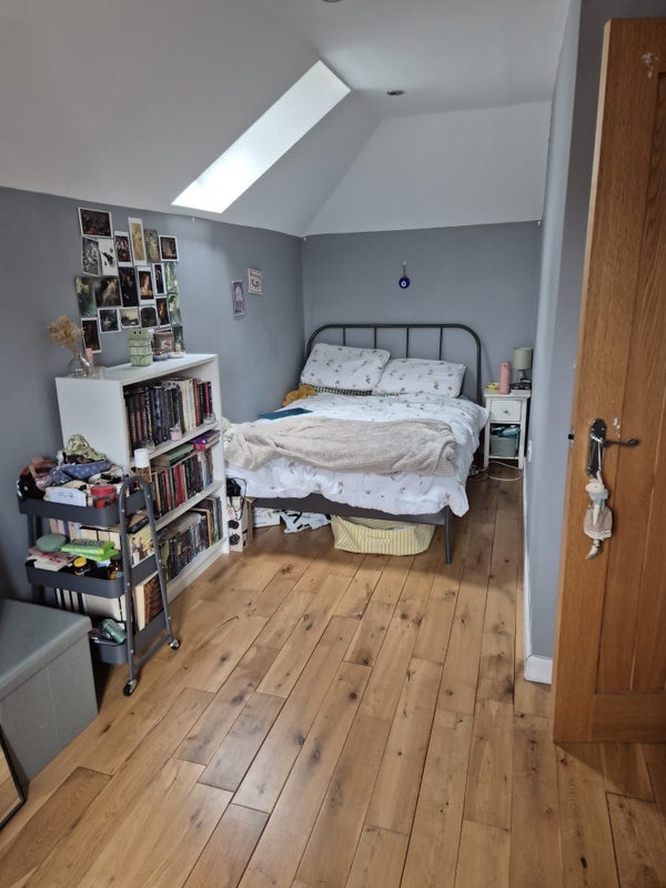 Room Ferndale Street in Cardiff