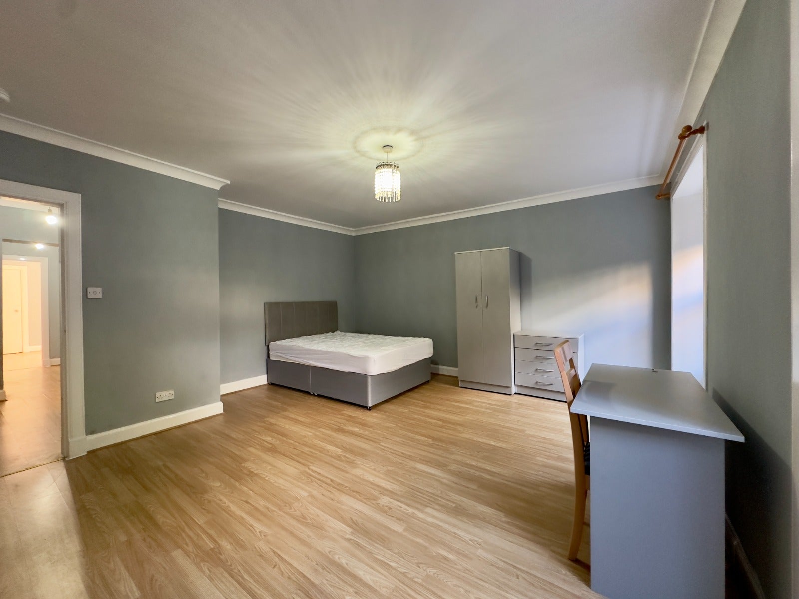 Flat West Princes Street in Glasgow