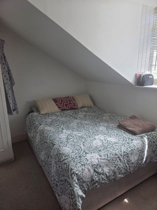 Flat Granville Road in Greater London