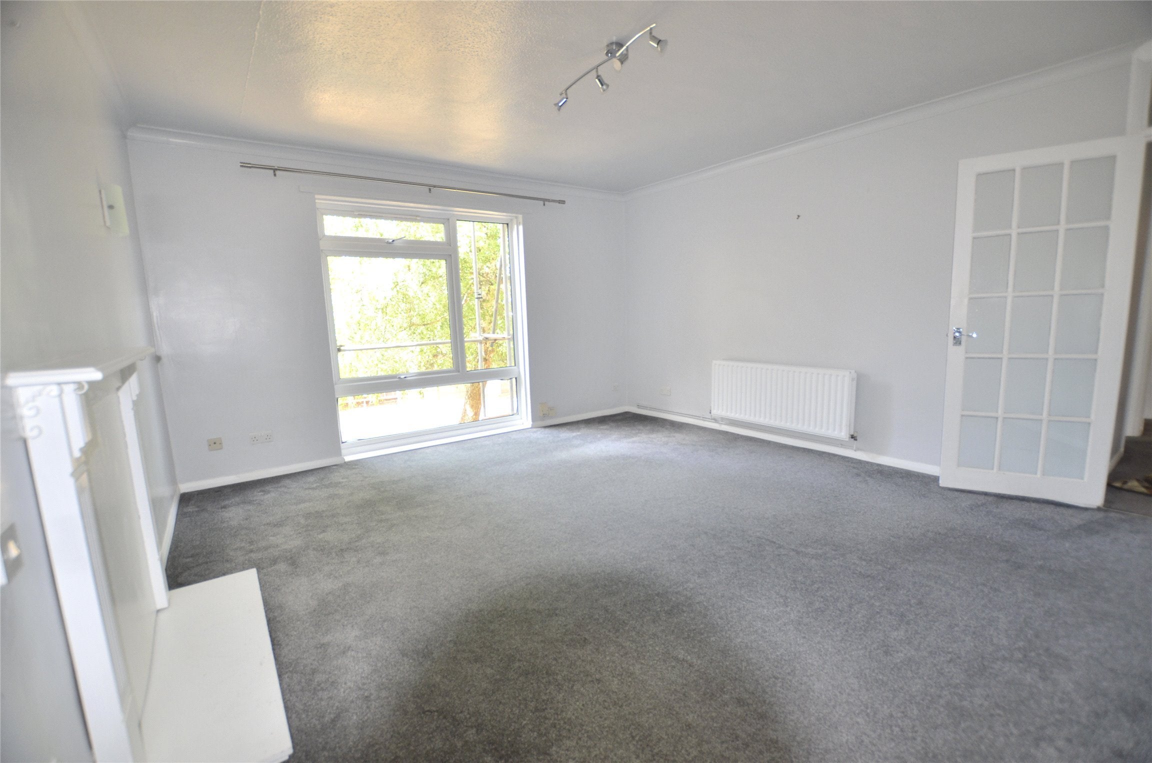 Flat Beddington Gardens in Greater London