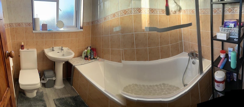 Room Rosemary Avenue in Greater London