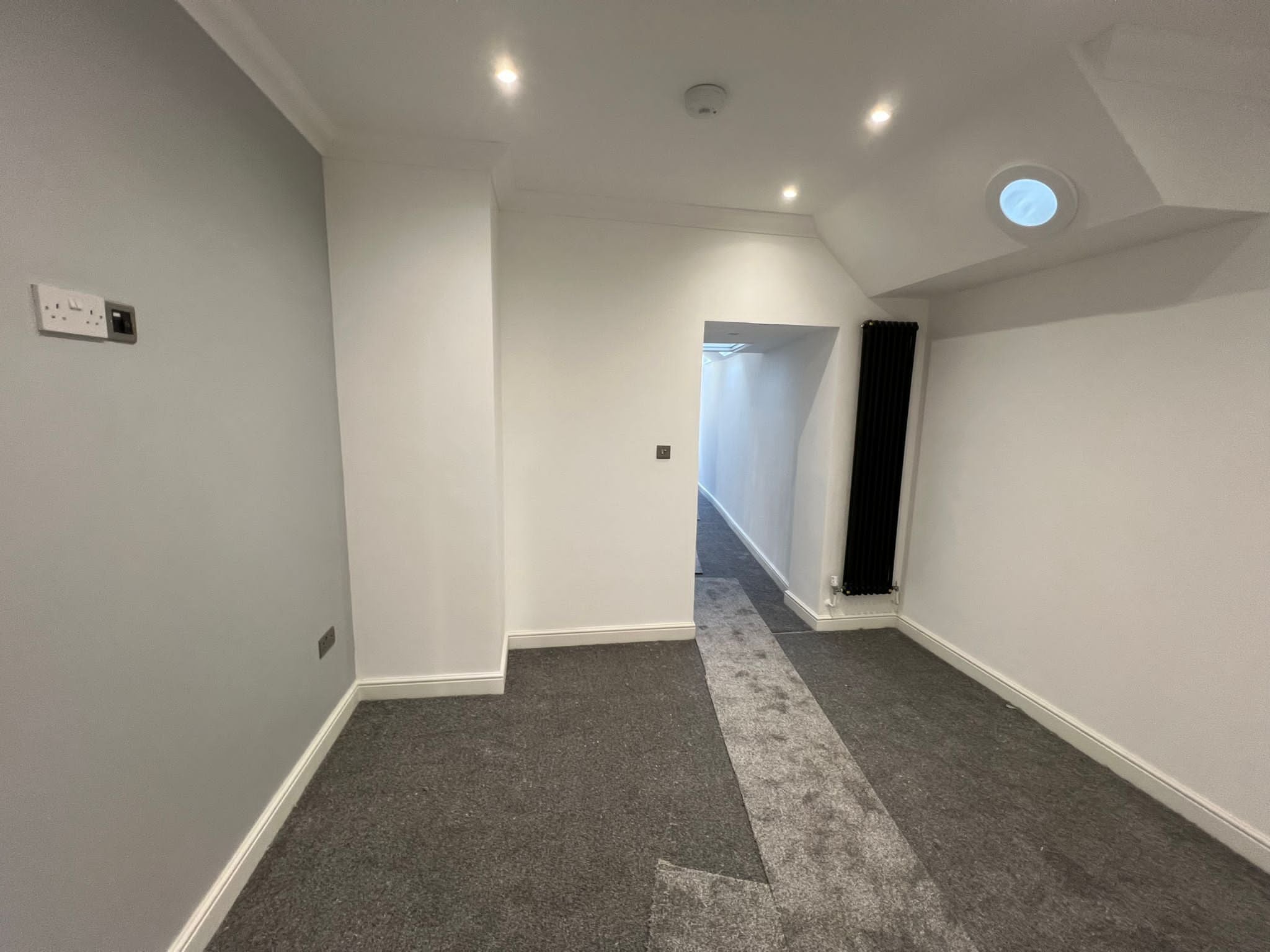 Flat Llandaff Road in Cardiff