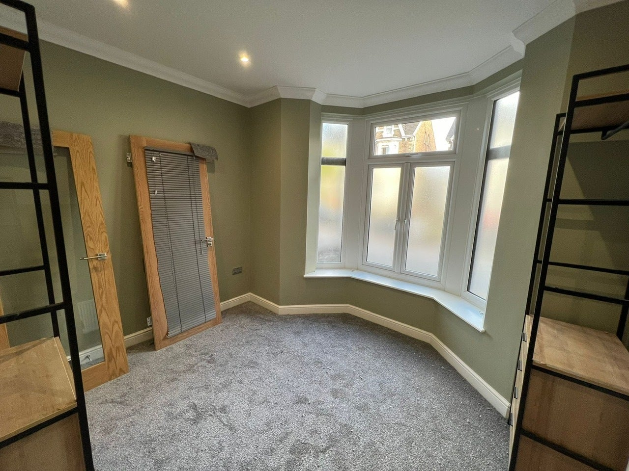 Flat Llandaff Road in Cardiff