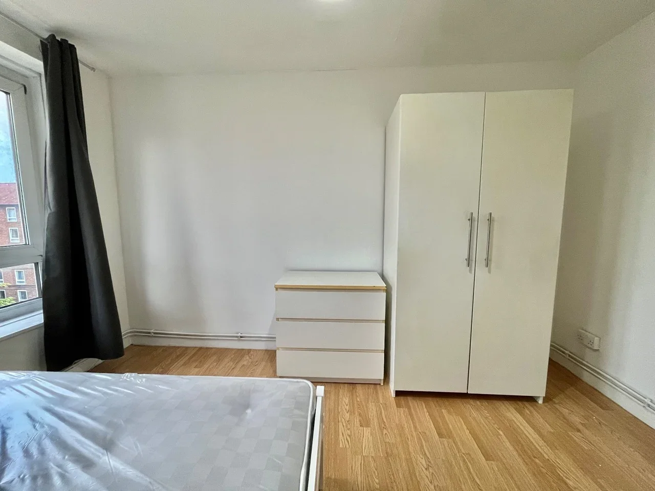Room Dean's Buildings in Greater London