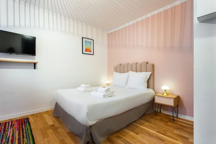 Flat Rue du Faubourg Saint-Antoine in Paris