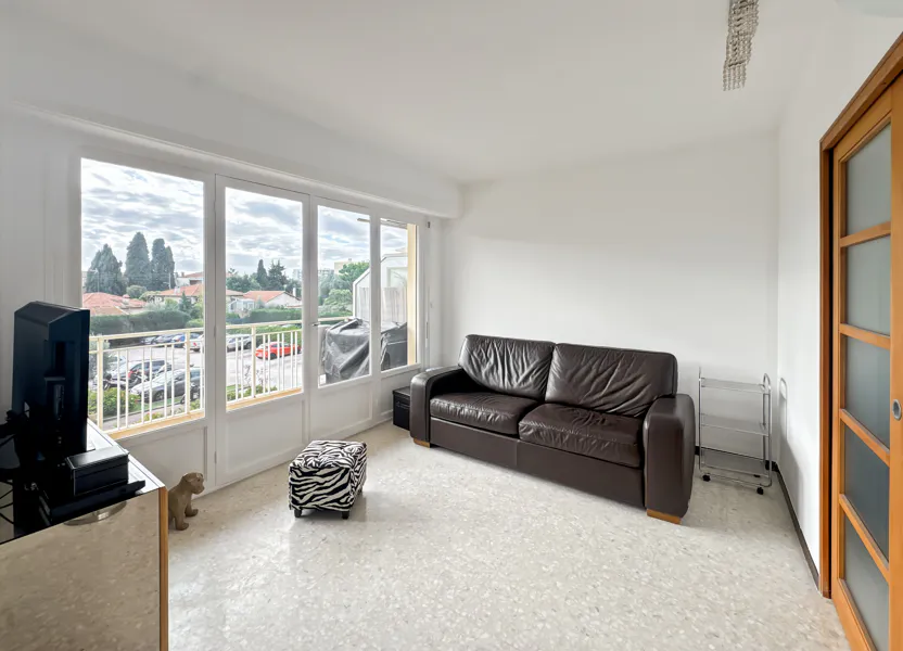 Appartement Avenue de la Serre à Cagnes-sur-Mer
