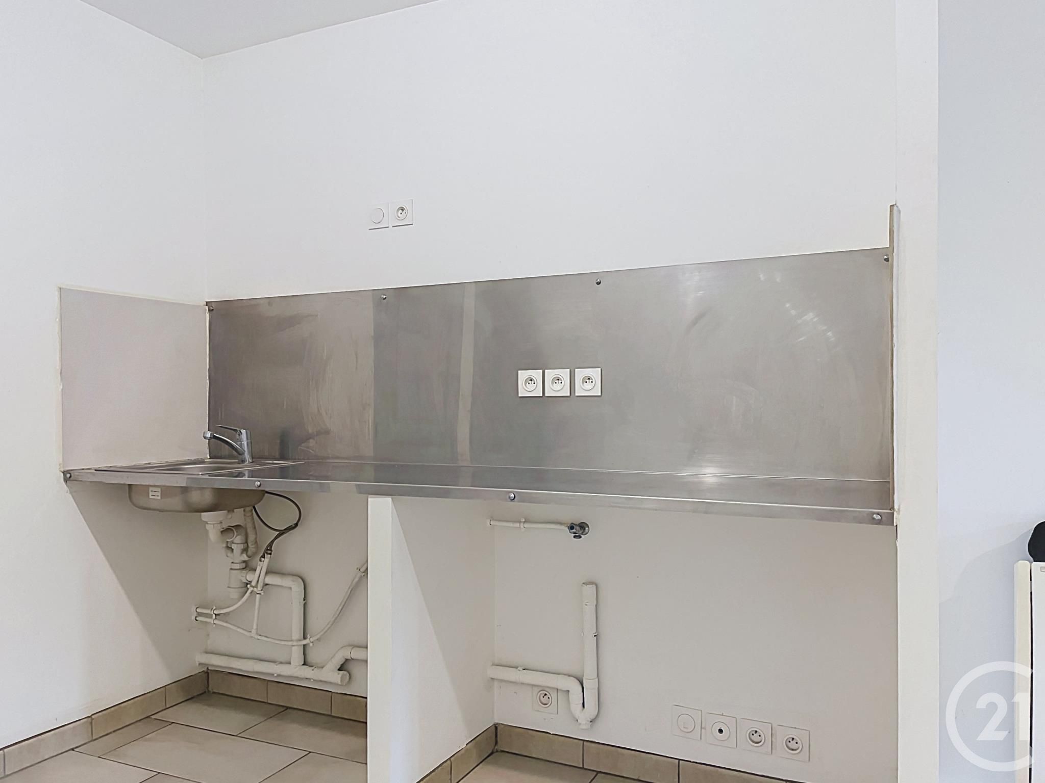 Flat Rue de Carcaixent in Bagnols-sur-Cèze