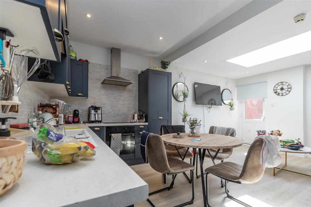 Flat Harborne Lane in Birmingham