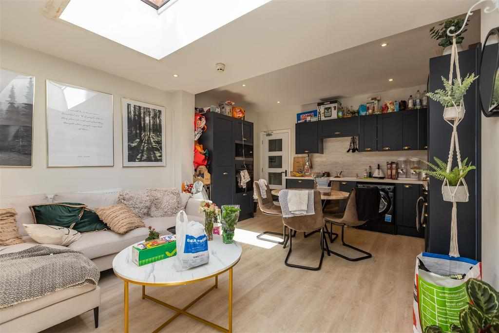 Flat Harborne Lane in Birmingham