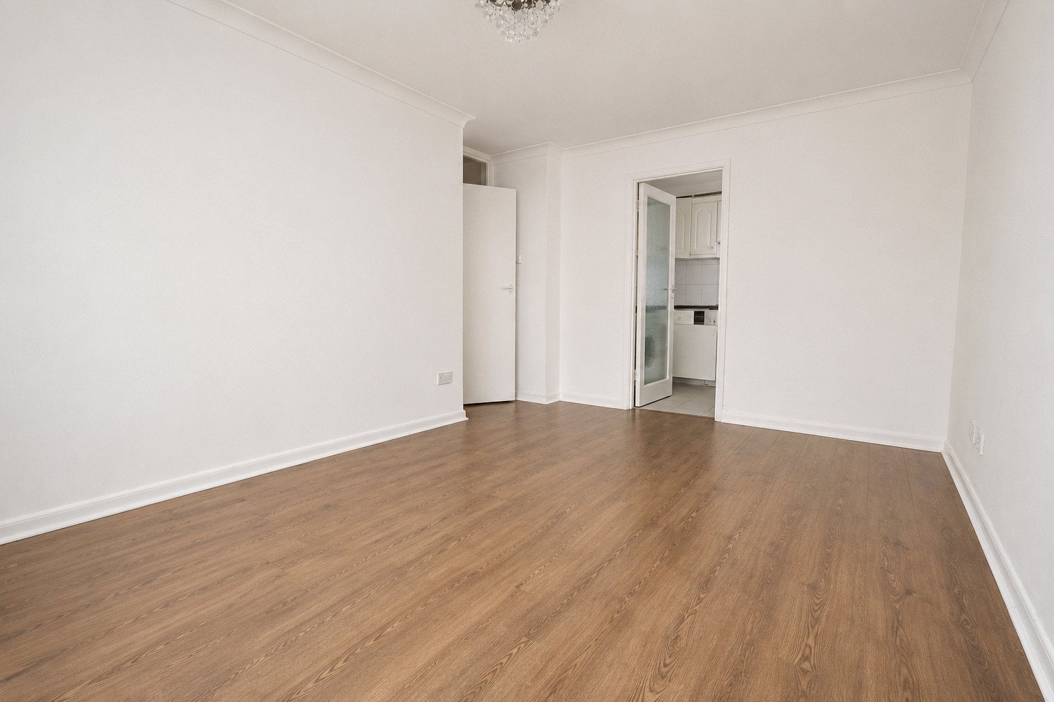 Flat Selhurst Road in Greater London