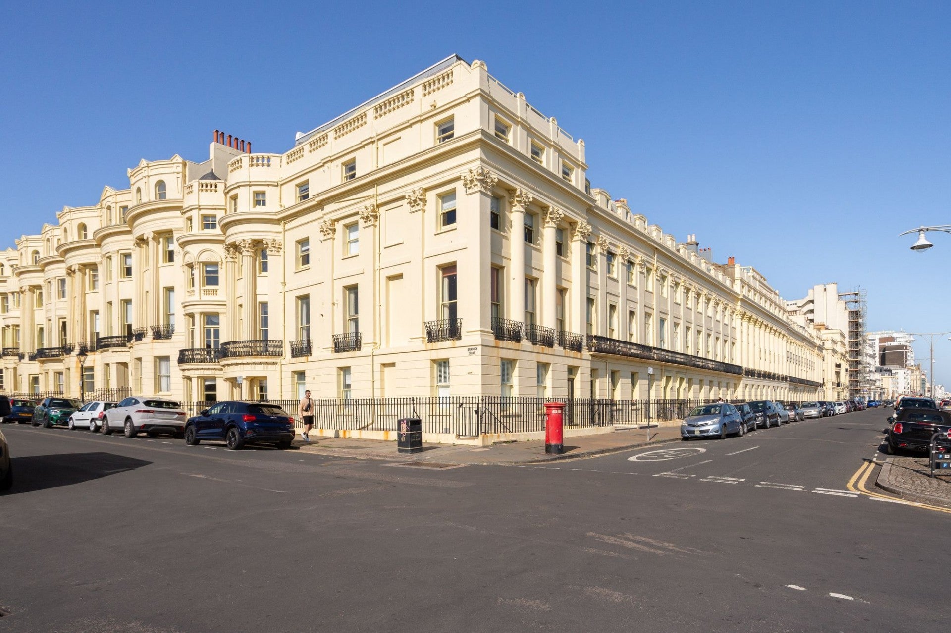 Flat Brunswick Square in Hove