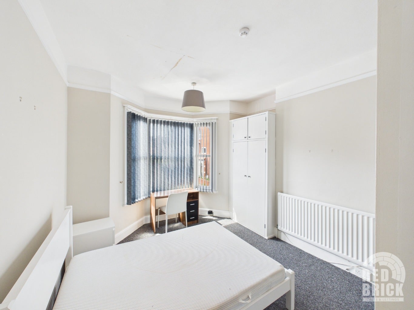 Room Marlborough Road in Coventry