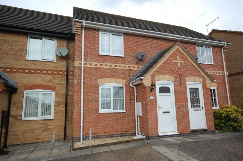 House Applegarth Close in Corby