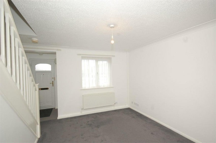 House Applegarth Close in Corby