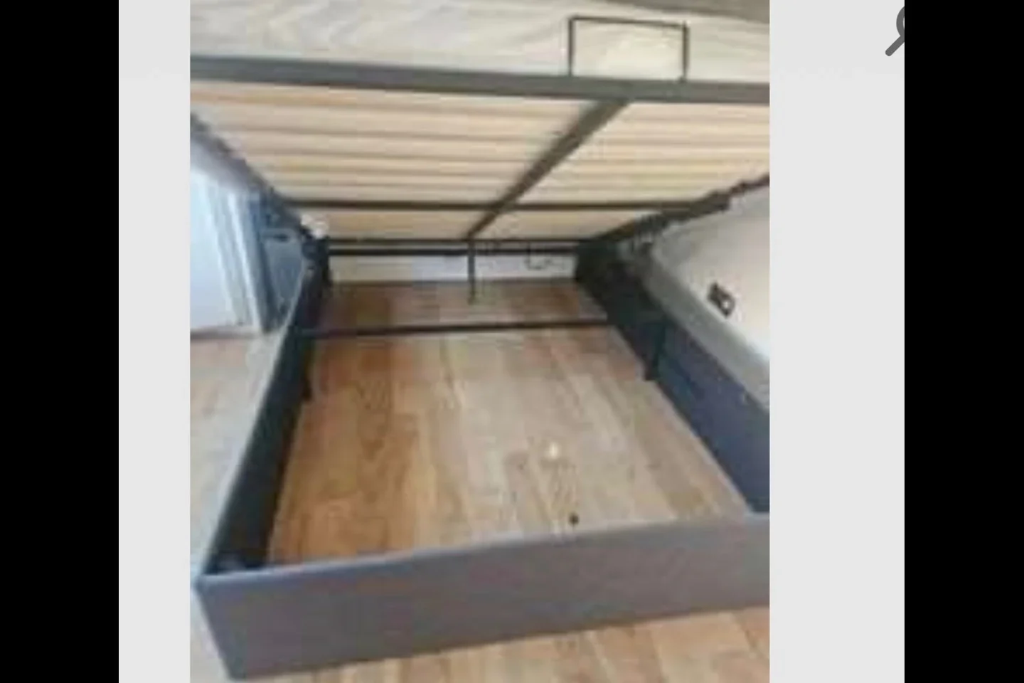 Flat Lucan Place in Greater London