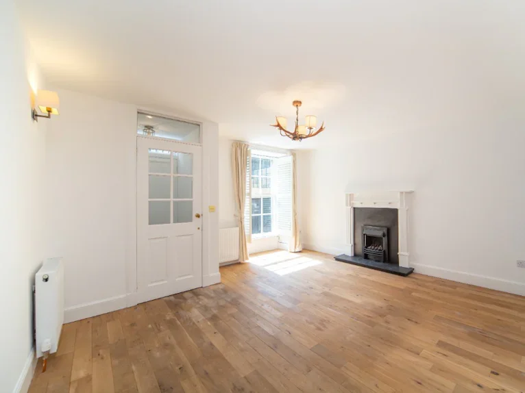 Flat Cumberland Street in City of Edinburgh