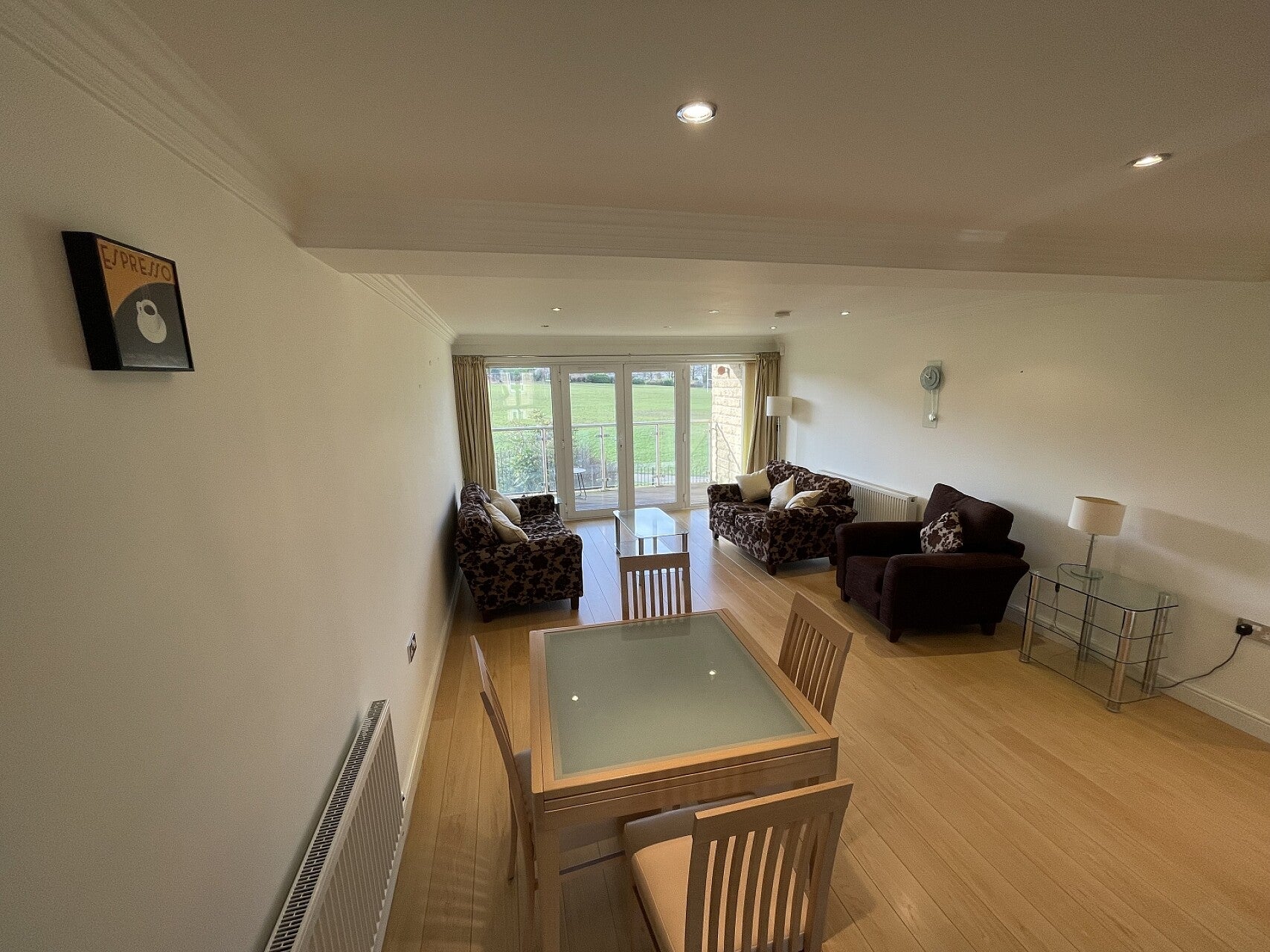 Flat Northfield Court in Sheffield