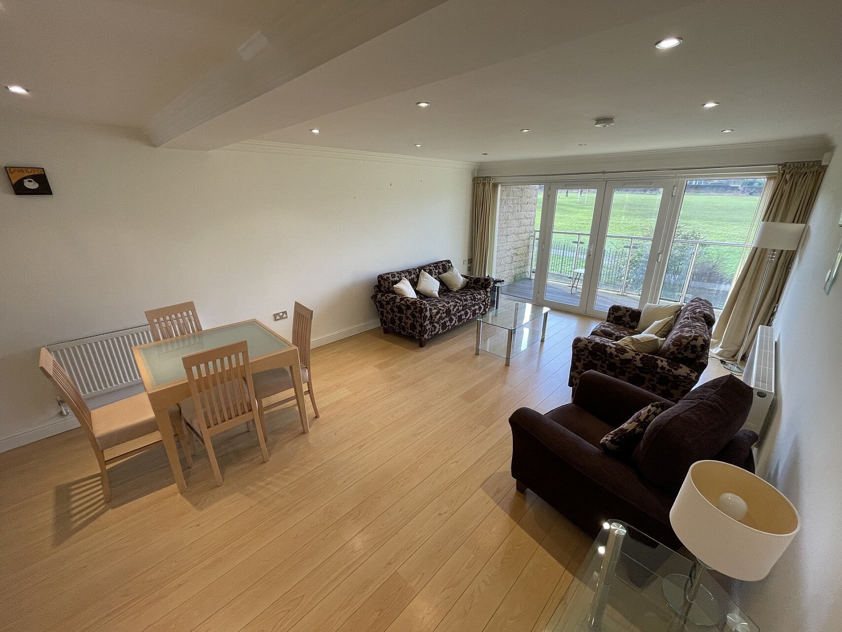 Flat Northfield Court in Sheffield