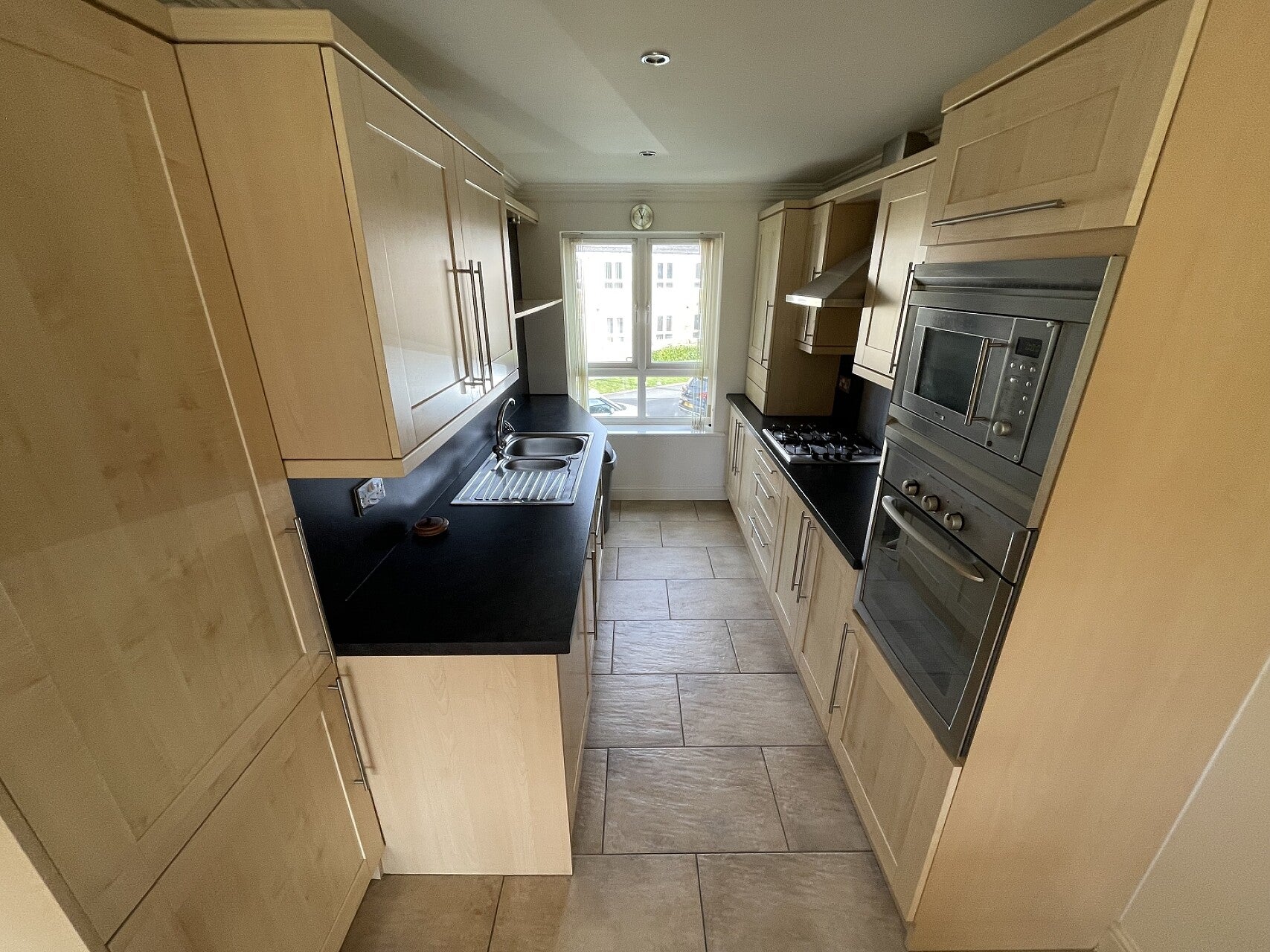 Flat Northfield Court in Sheffield