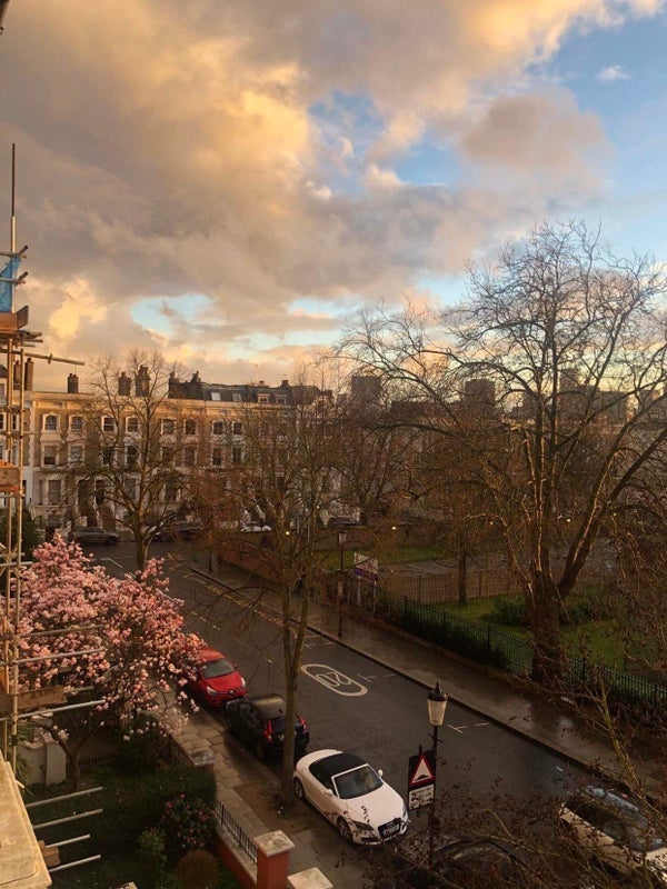Room St Charles Square in Greater London