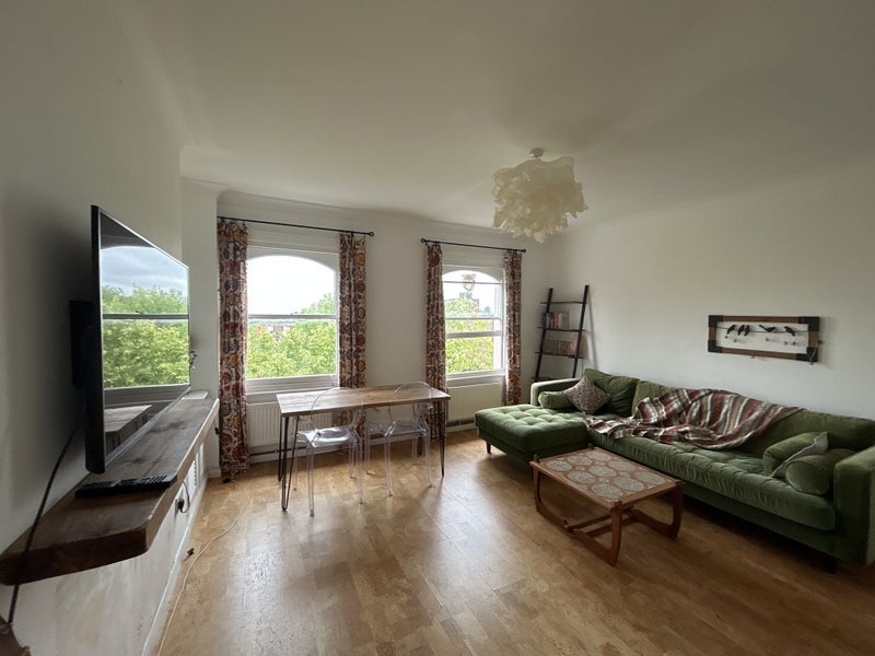 Room St Charles Square in Greater London