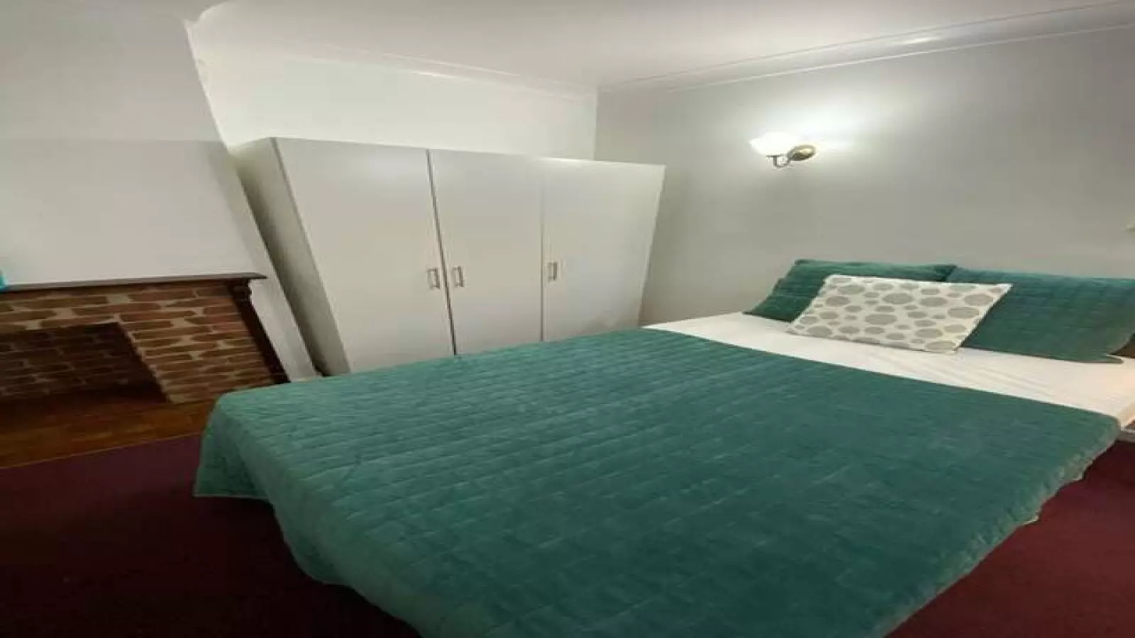 Flat Gressenhall Road in Greater London