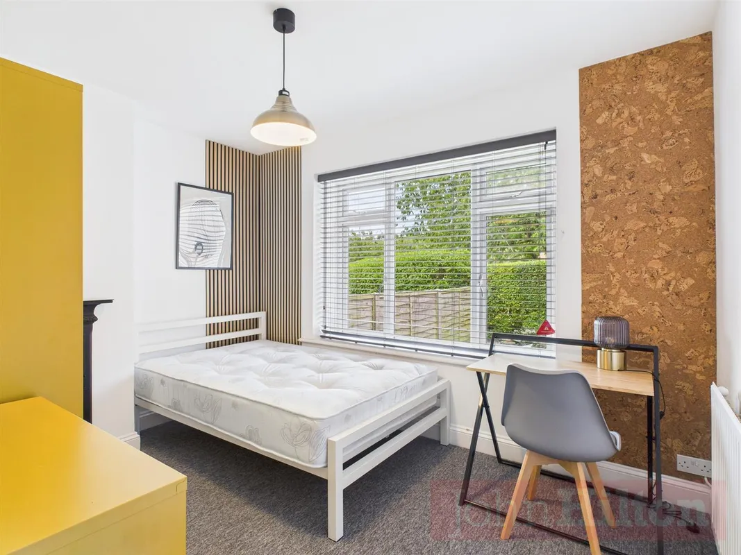 Room Nanson Road in Brighton