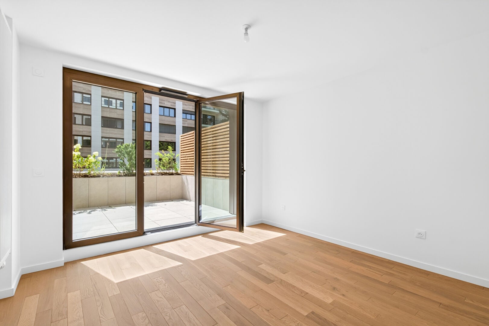 Flat Rue de Lesseps in Neuilly-sur-Seine