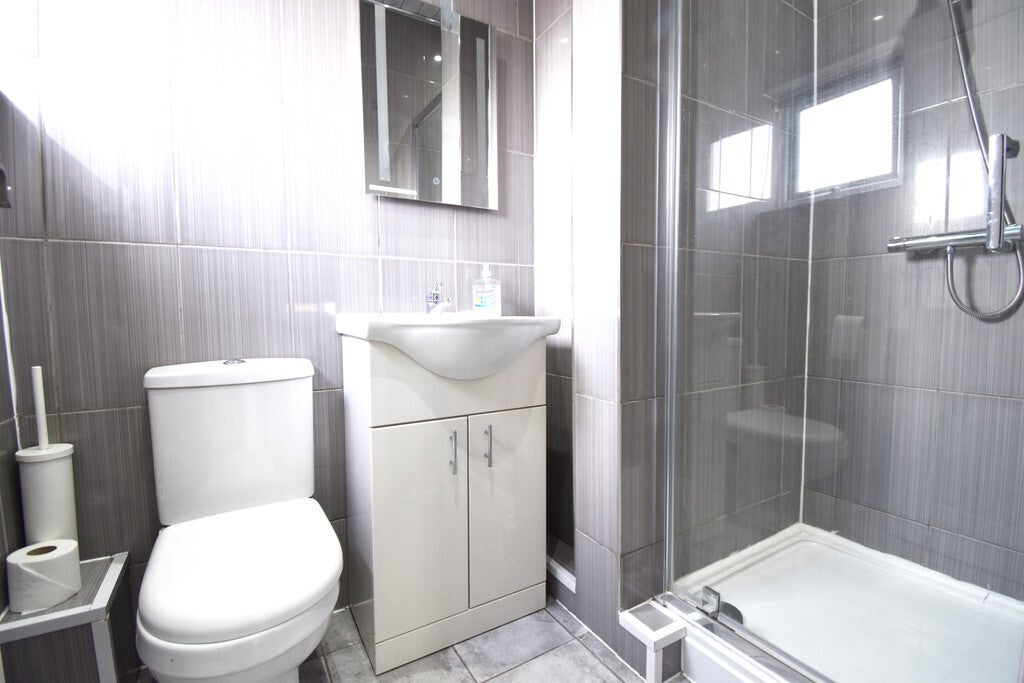 Flat Daventry Road in Coventry