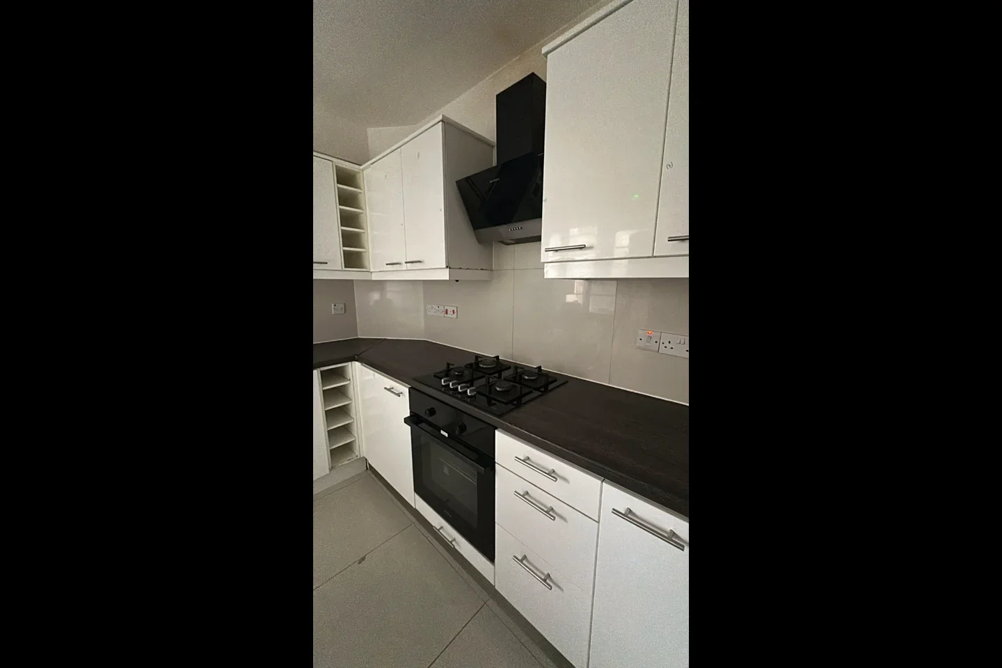 Room Hendon Way in Greater London