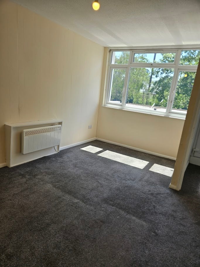 Flat Fairview Parade in Southampton