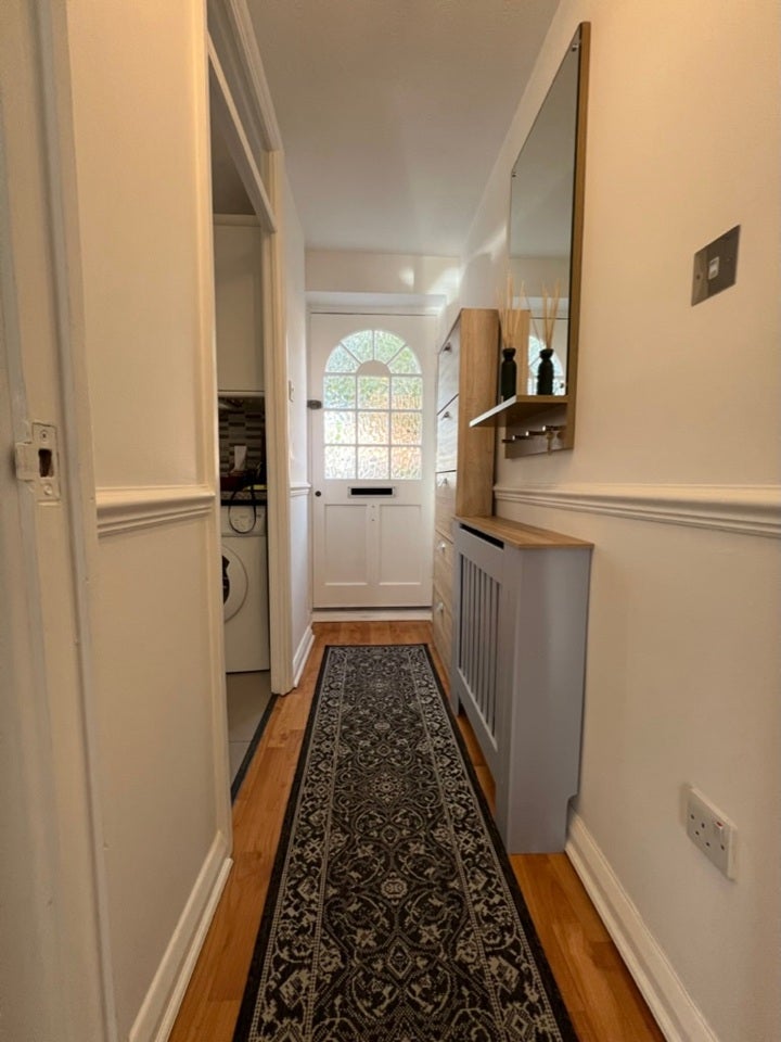House Firs Avenue in Greater London