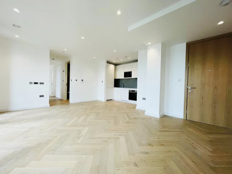 Flat Walm Lane in Greater London