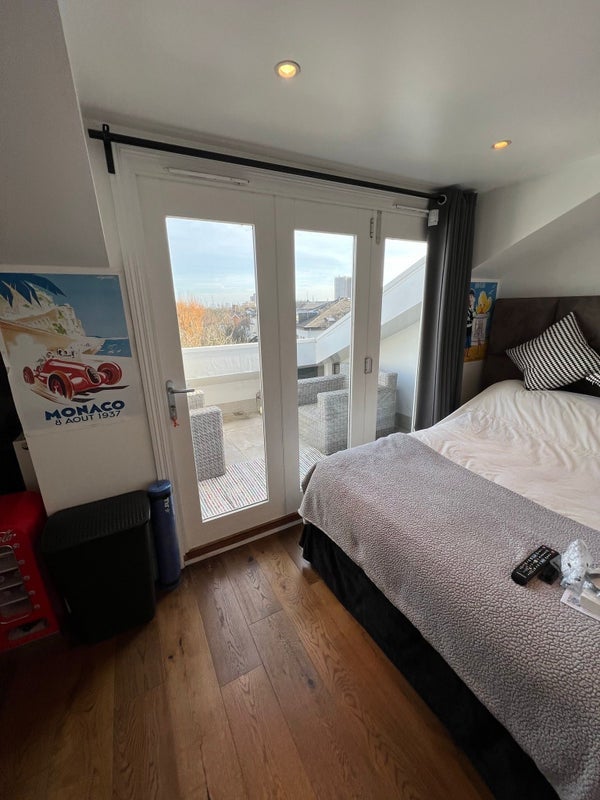 Room Belsize Park in Greater London
