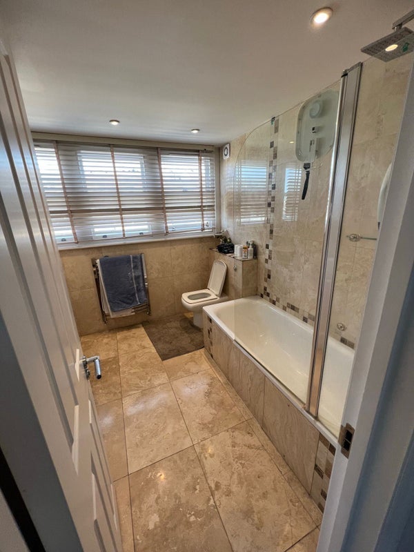 Room Belsize Park in Greater London