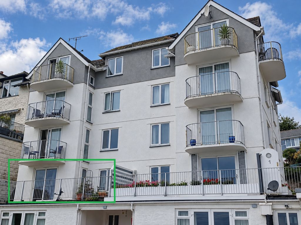 Flat Hannafore Road in Looe