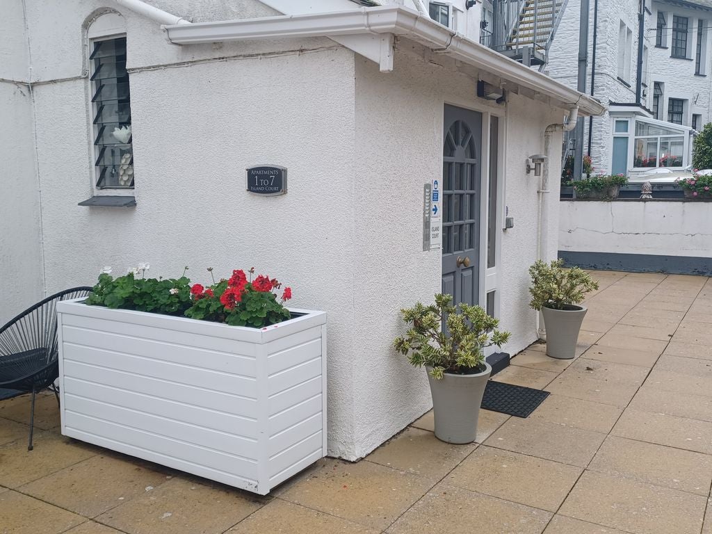 Flat Hannafore Road in Looe