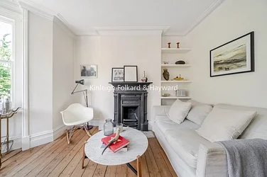 Flat Hackford Road in Greater London