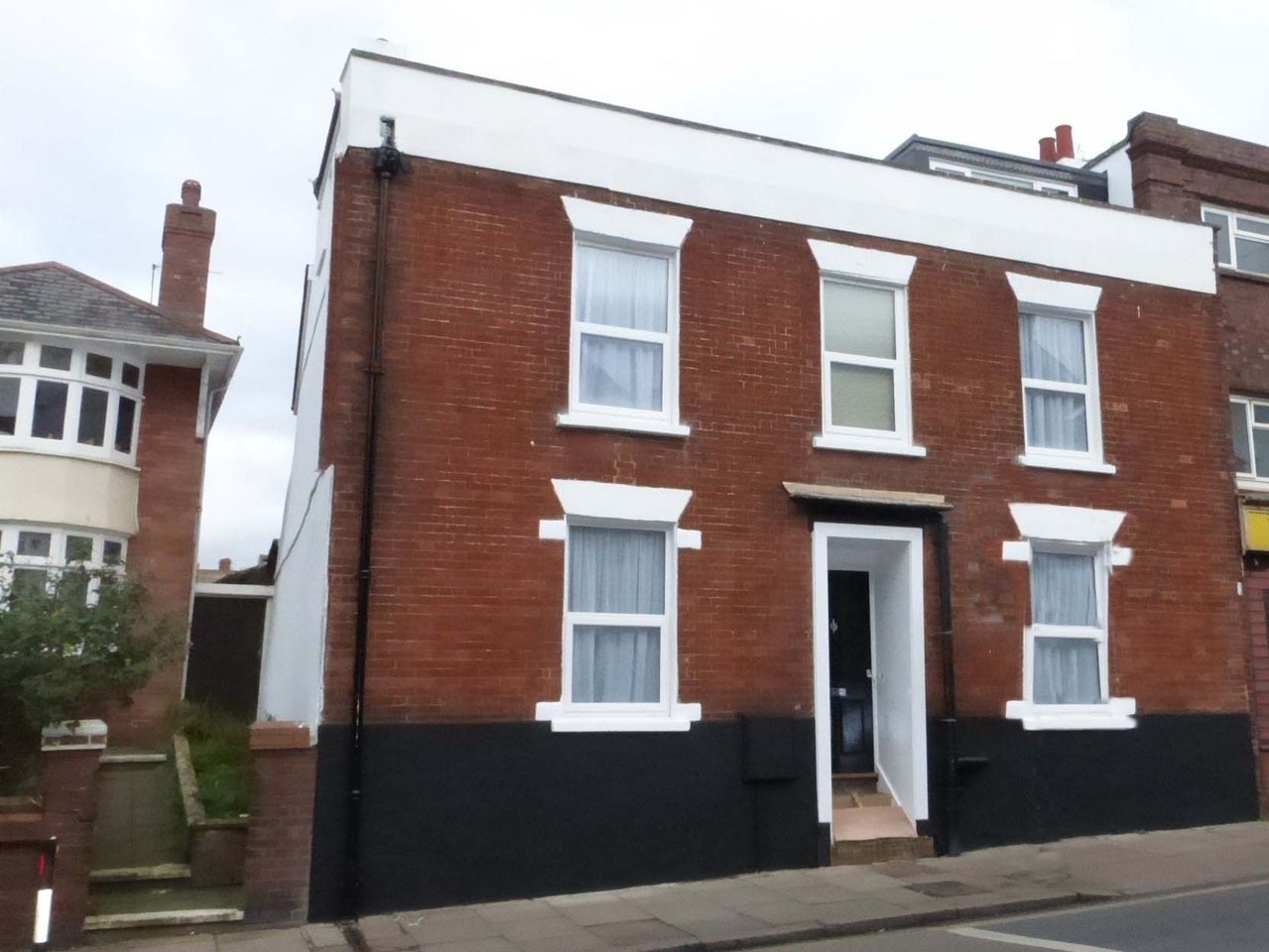 Flat Blackboy Road in Exeter