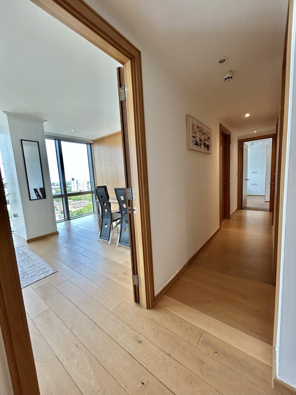 Flat North Quay in Greater London