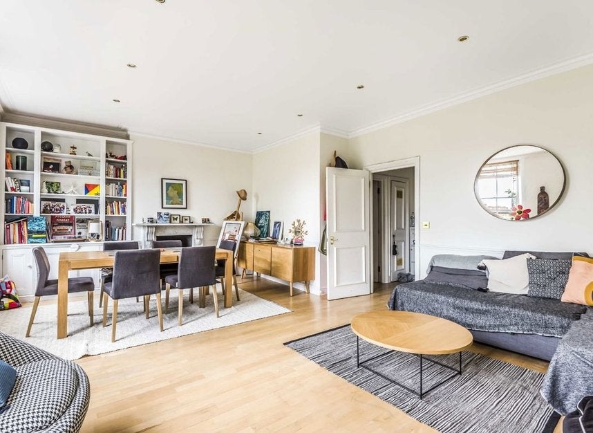 Flat Nevern Square in Greater London