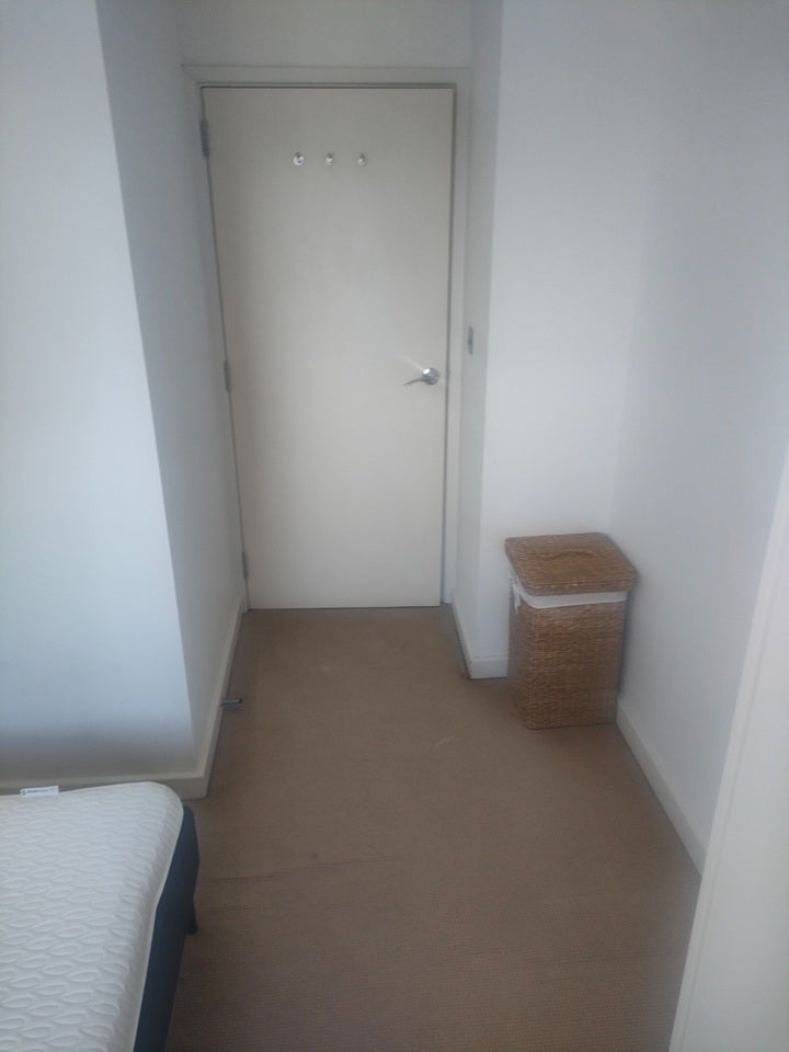 Room Market Place in Greater London