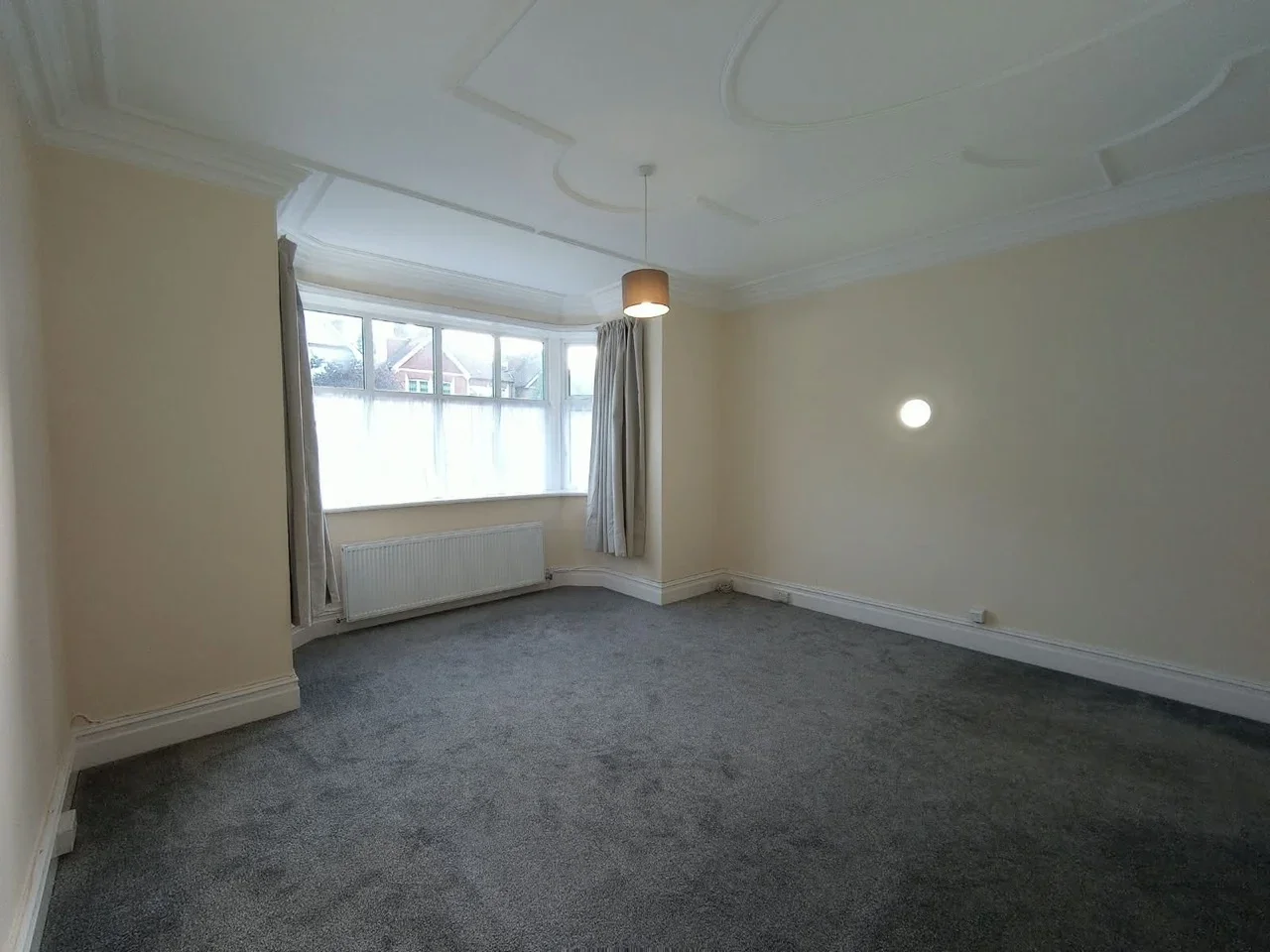 Flat Teignmouth Road in Greater London