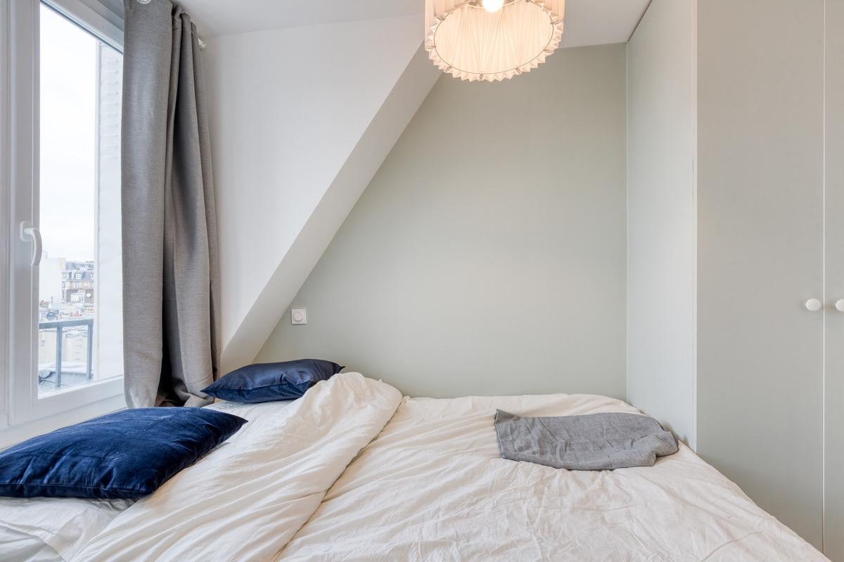 Flat Rue de Bagnolet in Paris